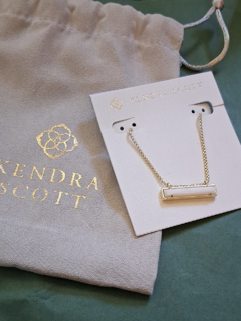 NWT Kendra Scott Gold Bar Necklace with White Inlay